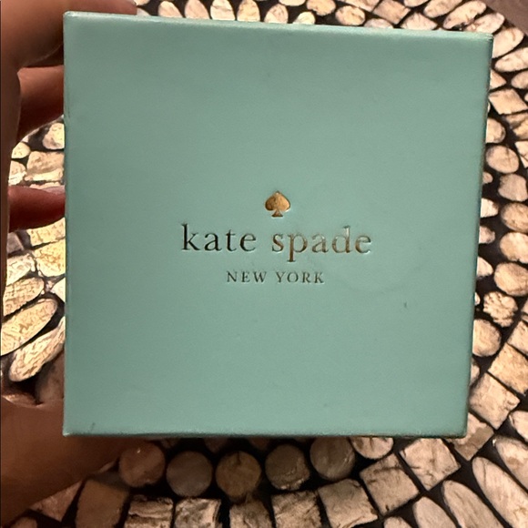 Michael Kors  watch used in runway showing less than 4 times. 9/10 rating firm! - Picture 10 of 11